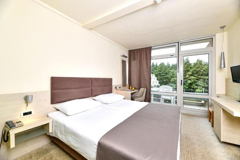Hotel Mediteran Plava Laguna image 2
