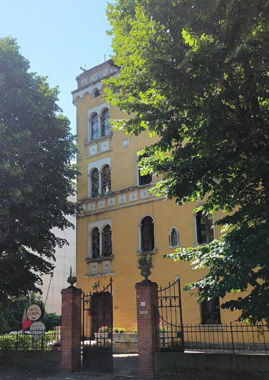 Hotel Europa image 1